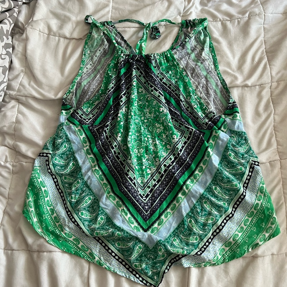 Tank top size large (fits a medium)